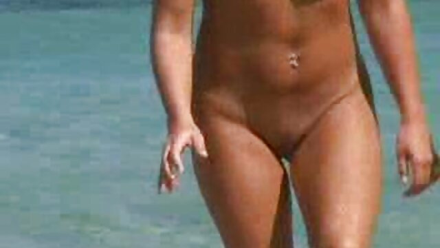 Harti luhur :  Enfermeira latina com lábios vermelhos mostra natureza musculosa e paciente XXX vidéo sawawa 