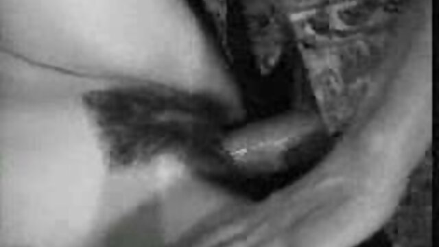 Harti luhur :  Lucu pirang pameget jeung pantai bakal facefucked ku ngagantung stud XXX vidéo sawawa 