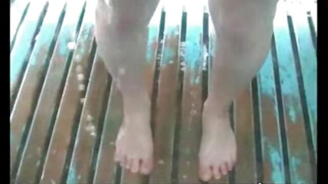 Harti luhur :  Menina adolescente em meias seksi anseia por uma boa foda XXX vidéo sawawa 