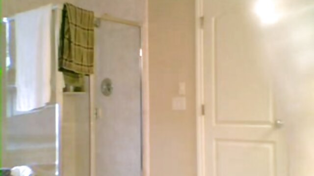 Harti luhur :  POV Idiota se alongando para gata de 18 anos em meia arrastão XXX vidéo sawawa 
