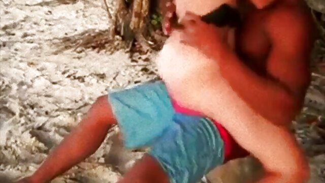 Harti luhur :  Jovem loira linda fodeu com força depois de preliminares orais sensuais XXX vidéo sawawa 