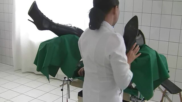 Harti luhur :  Mulheres corruptas não se contentam com danças e querem chupar XXX vidéo sawawa 