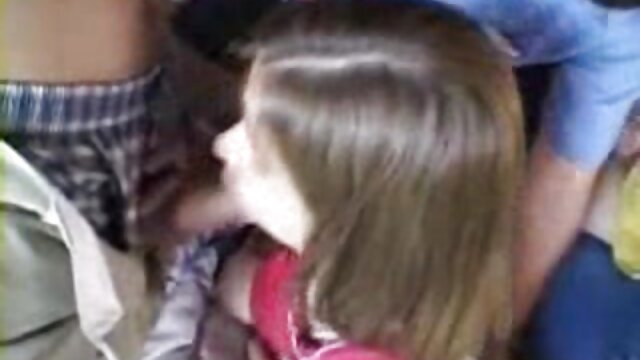 Harti luhur :  Japonesa nua esfregando pêssego com a barba por fazer com vários brinquedos XXX vidéo sawawa 