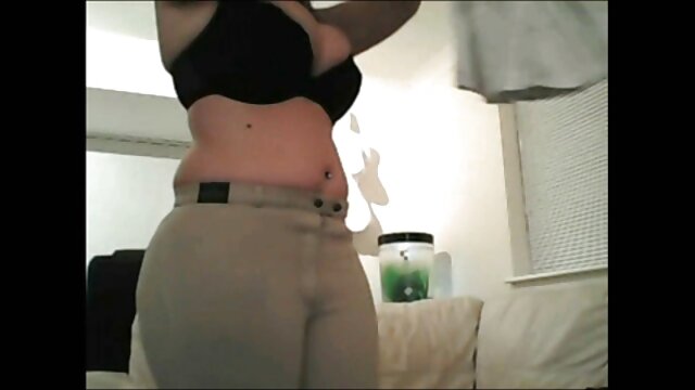 Harti luhur :  Veronica Avluv, de cabelos escuros, deslumbrante de MILF cavalgando um grande pica-pandanarum XXX vidéo sawawa 