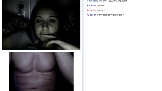 Harti luhur :  A luxuriosa puma de cabelos escuros Veronica Avluv montando um galo XXX vidéo sawawa 