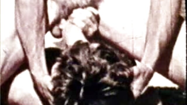 Harti luhur :  Colegial suja adora ser fodida em katilu público XXX vidéo sawawa 