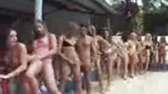 Harti luhur :  Pirang babe Tattooed bakal pounded di sauna nu XXX vidéo sawawa 