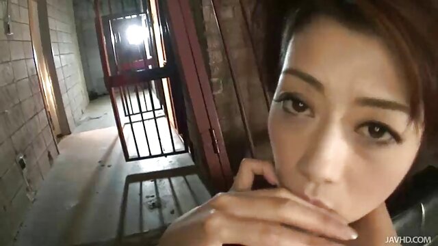 Harti luhur :  Pasangan horny ieu banging di pangkeng sanggeus sex lisan nice XXX vidéo sawawa 