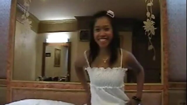 Harti luhur :  Foreplay Sensual sareng boobs Badag Latina milf slut XXX vidéo sawawa 