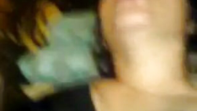 Harti luhur :  Alus-pilari cutie banged dina sungut jeung burit ku dua studs XXX vidéo sawawa 