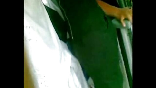Harti luhur :  Adolescente pequeno esguicha depois de ser tocado e fodido com força XXX vidéo sawawa 