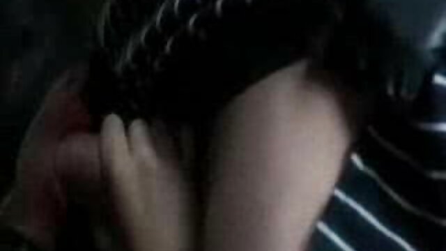 Harti luhur :  Meio-irmão encontra a oportunidade de olhar para o corpo nu de uma garota XXX vidéo sawawa 