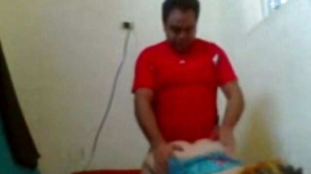 Harti luhur :  Um tara de lindas loiras ficam felizes em chupar e foder seus babaturan XXX vidéo sawawa 