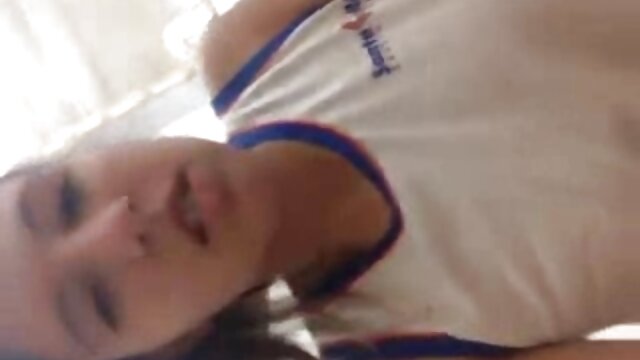 Harti luhur :  Pikaresepeun saeutik pirang brat bakal rammed ku dirina hunky stepbro XXX vidéo sawawa 